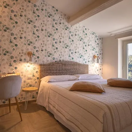 La Rocca Bed & Breakfast
